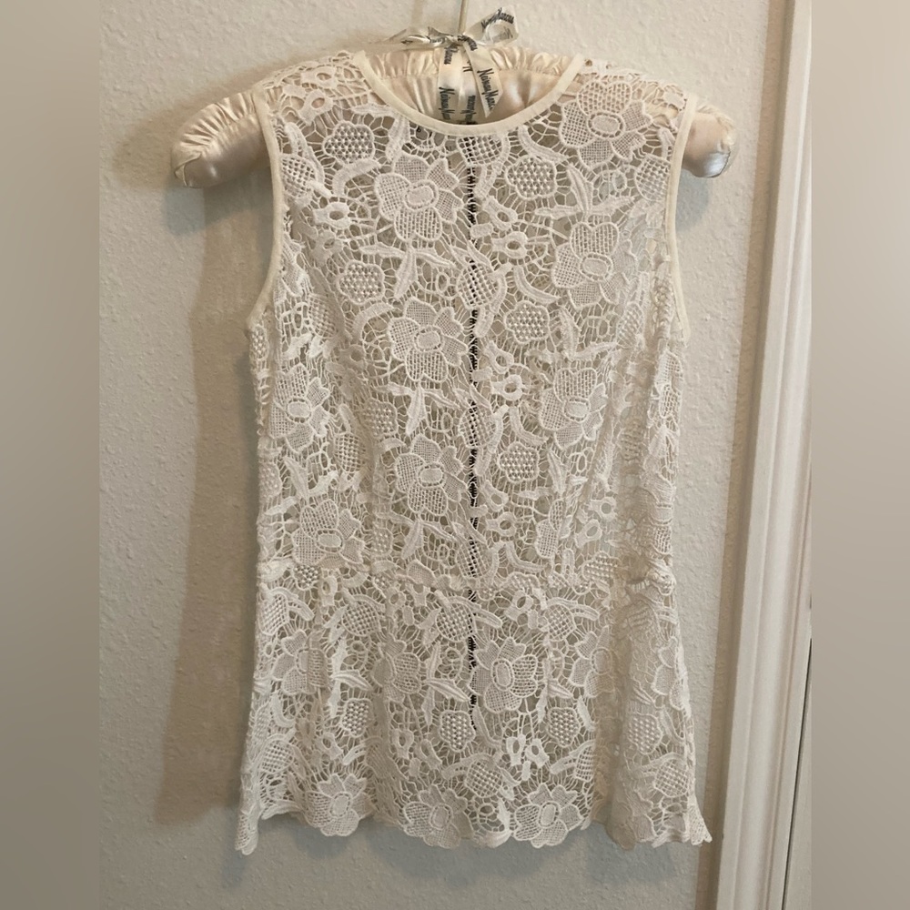 Cabi lace top, size XS, creamy white